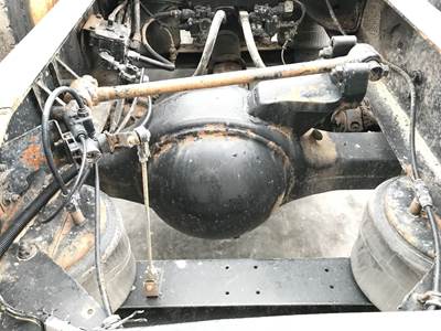 Meritor RR20145 Rear Axle Housing for a International 9200