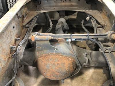 Meritor RR20145 Rear Axle Housing for a Volvo VNL