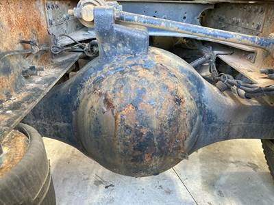 Meritor RR20145 Rear Axle Housing for a Volvo VNL