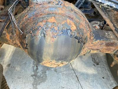 Meritor RR20145 Rear Axle Housing for a Volvo VNL