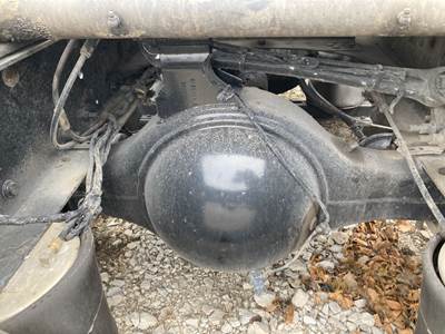 Meritor RR20145 Rear Axle Housing for a Volvo VNM