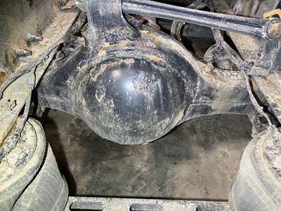 Meritor RR20145 Rear Axle Housing for a Mack Chu