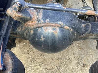 Meritor RR20145 Rear Axle Housing for a Freightliner Cascadia