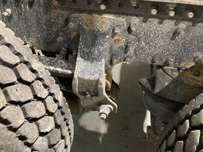 Meritor RR20145 Rear Axle Housing for a Mack Cxu