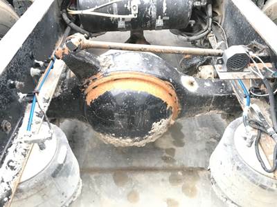 Meritor RR20145 Rear Axle Housing for a Freightliner Columbia 120