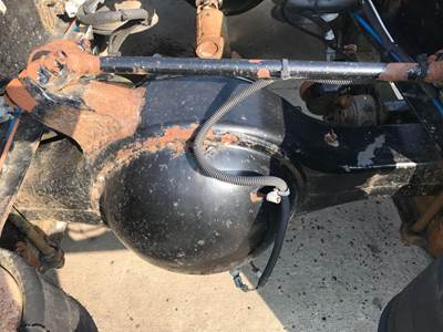 Meritor RR20145 Rear Axle Housing for a Freightliner Columbia 120