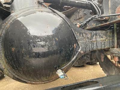 Meritor RR20145 Rear Axle Housing for a Volvo VNL