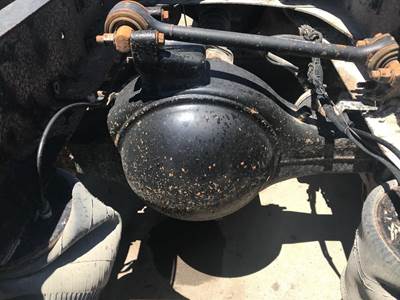 Meritor RR20145 Rear Axle Housing for a Volvo VNM