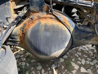 Meritor RR20145 Rear Axle Housing for a Volvo VNL