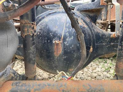 Meritor RR20145 Rear Axle Housing for a Ford LTA9000