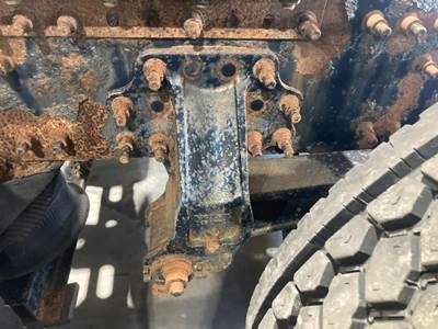 Meritor RR20145 Rear Axle Housing for a Volvo VNL