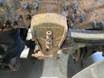 Meritor RR20145 Rear Axle Housing for a Volvo VNL