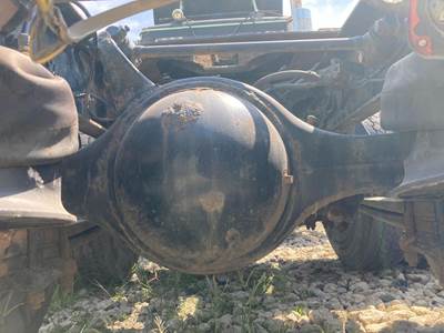 Meritor RR20145 Rear Axle Housing for a Freightliner FL112