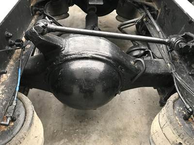 Meritor RR20145 Rear Axle Housing for a Freightliner Columbia 120