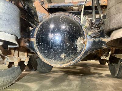 Meritor RR20145 Rear Axle Housing for a Freightliner FL112