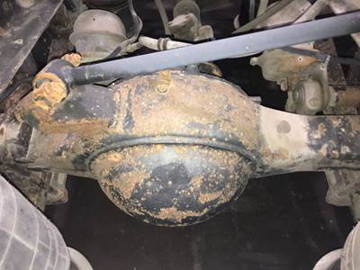 Meritor RR20145 Rear Axle Housing for a Freightliner FLD120