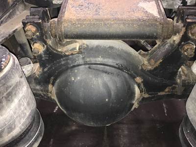 Meritor RR20145 Rear Axle Housing for a International 9200