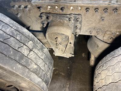 Meritor RR20145 Rear Axle Housing for a Volvo VNL