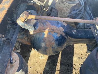 Meritor RR20145 Rear Axle Housing for a Freightliner C120 Century