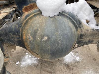 Meritor RR20145 Rear Axle Housing for a International 9200