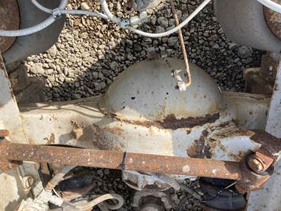 Meritor RR20145 Rear Axle Housing for a Freightliner FL112