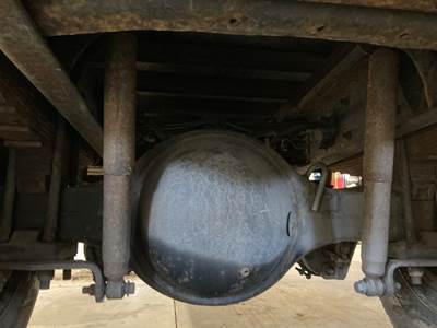 Meritor RR20145 Rear Axle Housing for a International Durastar (4300)