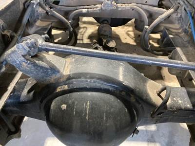 Meritor RR20145 Rear Axle Housing for a Freightliner Cascadia