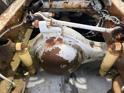 Meritor RR20145 Rear Axle Housing for a Volvo VNL