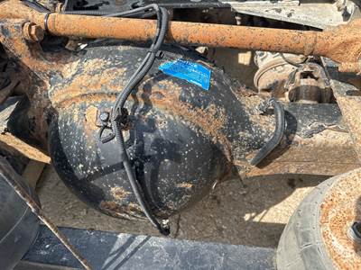 Meritor RR20145 Rear Axle Housing for a Peterbilt 384