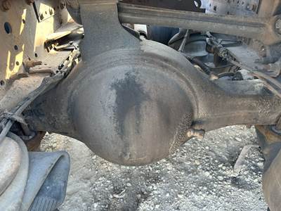 Meritor RR20145 Rear Axle Housing for a Volvo VNL