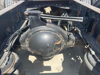 Meritor RR20145 Rear Axle Housing for a Mack Cxu