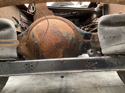 Meritor RR20145 Rear Axle Housing for a Volvo VNL