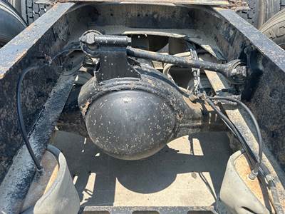 Meritor RR20145 Rear Axle Housing for a Volvo VNL