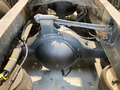 Meritor RR20145 Rear Axle Housing for a Mack CXN