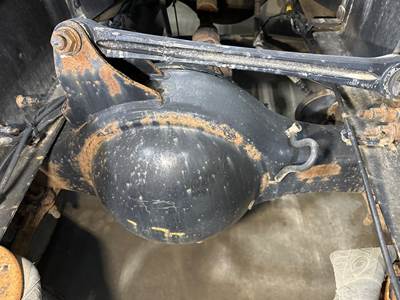 Meritor RR20145 Rear Axle Housing for a Volvo VNL