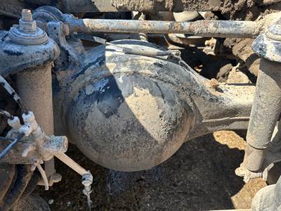 Meritor RR20145 Rear Axle Housing for a Peterbilt 377