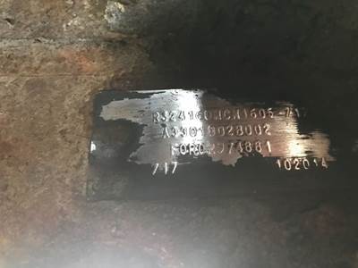 Meritor RR20160 Rear Axle Housing for a Autocar Truck