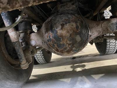 Meritor RR22145 Rear Axle Housing for a Volvo Acl