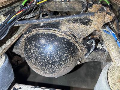 Meritor RR23164 Rear Axle Housing for a International Workstar