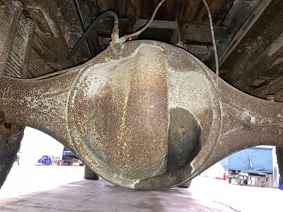 Meritor RS17140 Rear Axle Housing for a Ford F600