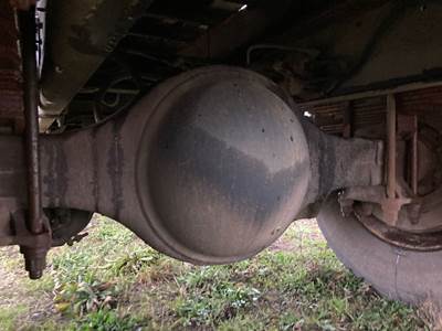 Meritor RS19144 Rear Axle Housing for a Hino 268