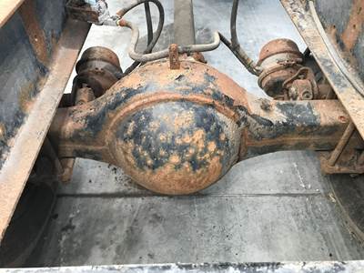 Meritor RS19145 Rear Axle Housing for a Freightliner FL70