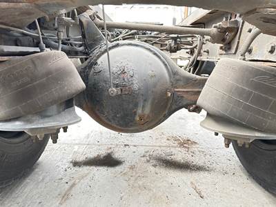 Meritor RS21145 Rear Axle Housing for a Freightliner M2 106