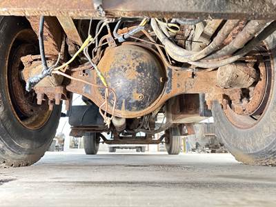 Meritor RS21145 Rear Axle Housing for a Ford F700