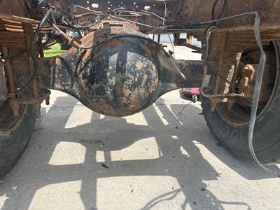 Meritor RS21145 Rear Axle Housing for a Freightliner FL70