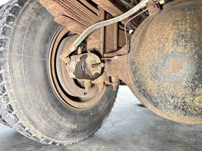 Meritor RS21230 Rear Axle Housing for a Ford F800