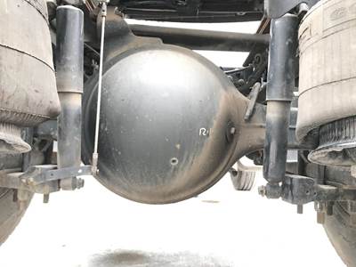 Meritor RS23160 Rear Axle Housing for a International Durastar (4400)