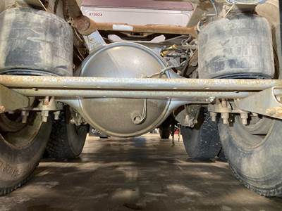 Meritor RS23160 Rear Axle Housing for a Western Star 4900FA