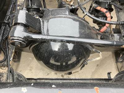 Meritor RS23160 Rear Axle Housing for a Western Star 4900FA