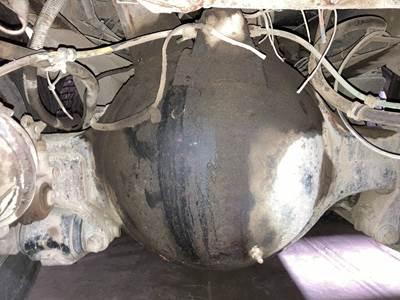 Meritor RS23160 Rear Axle Housing for a International 5500I